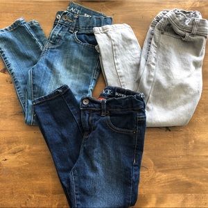 3 pairs of boys CHILDREN’S PLACE skinny jeans 5t